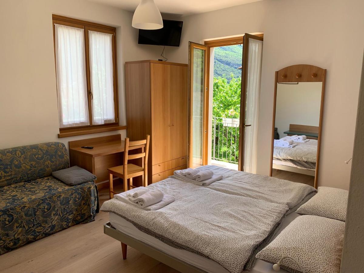 Hotel Garni Delle Rose Ceniga Eksteriør billede