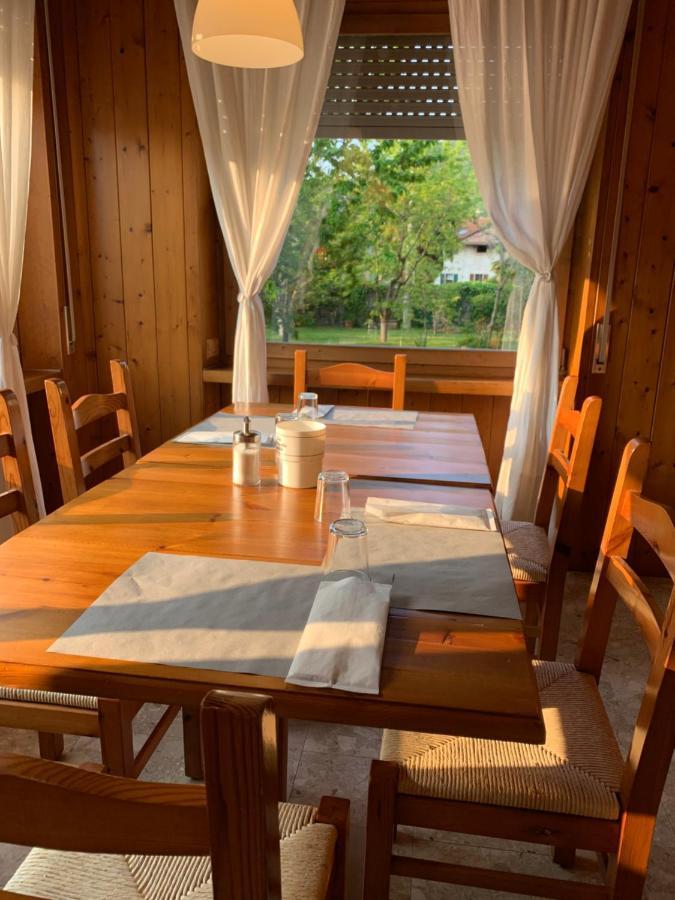 Hotel Garni Delle Rose Ceniga Eksteriør billede