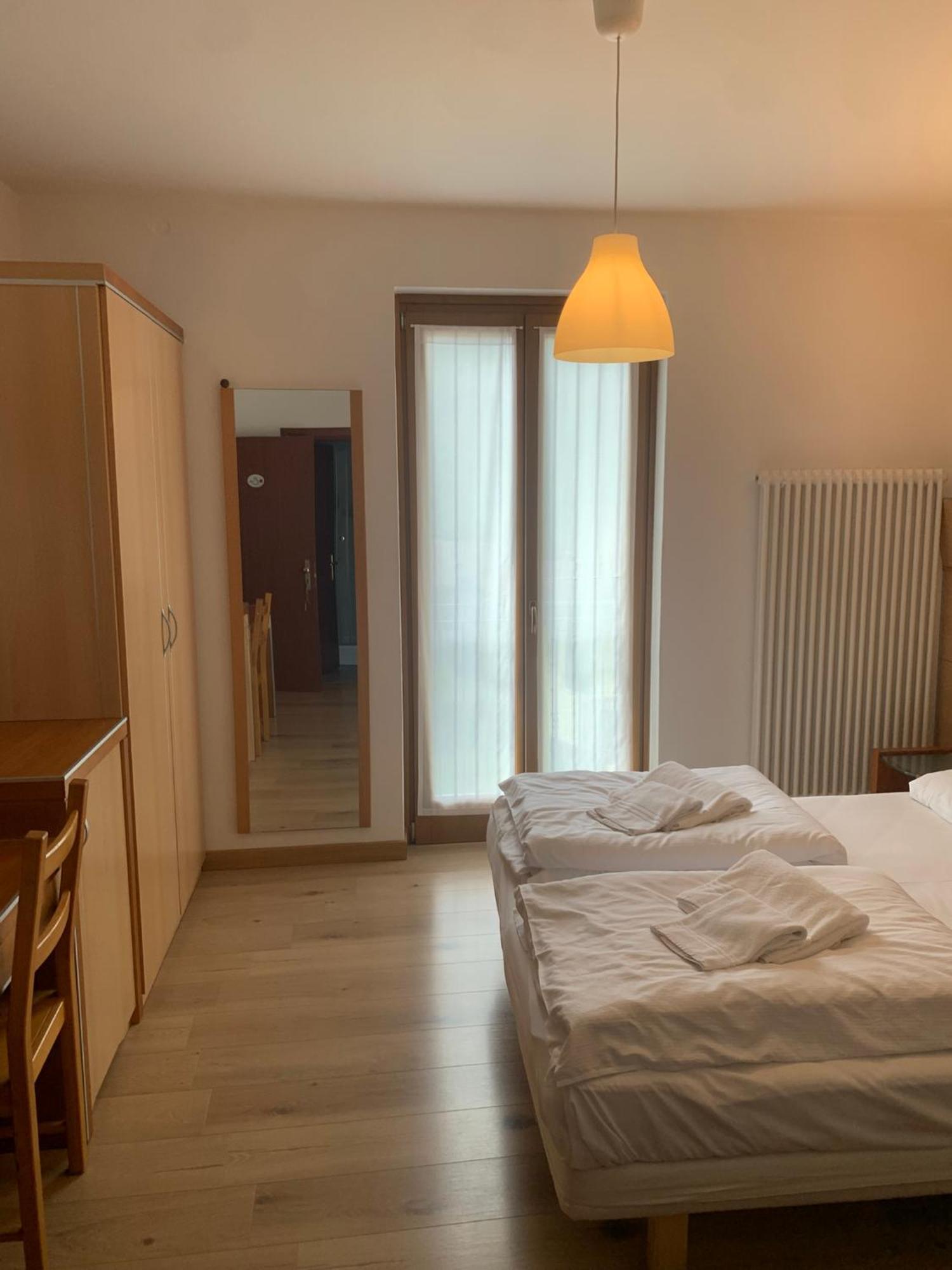 Hotel Garni Delle Rose Ceniga Eksteriør billede